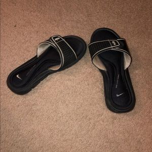 Nike memory foam slides